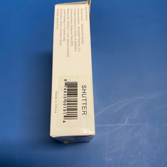 🆓FREE ADD-ON to BUNDLES OVER $50🆓 Bluetooth Remote Shutter, Pink - Picture 4 of 5